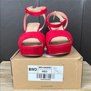 Journee Collection Red Platform Heels size 8 wide